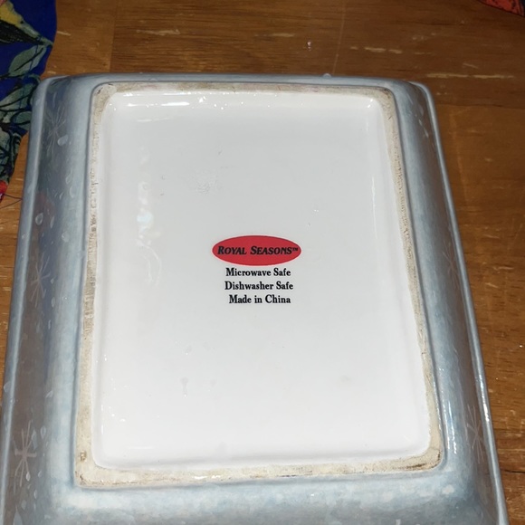 Royal Seasons dish winter scene 7” x 8” - Picture 3 of 5